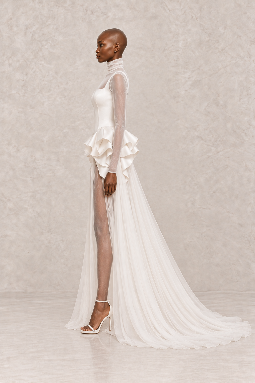 IVORY AERIA SCULPTED GOWN